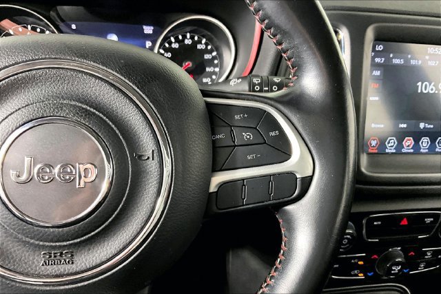 Used 2020 Jeep Compass Trailhawk AWD/4WD image 11
