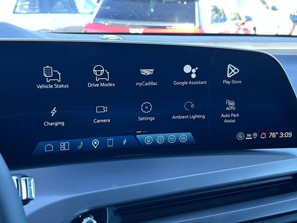 New 2026 Cadillac Vistiq Platinum image 16