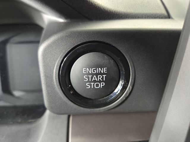 Used 2025 Toyota Tacoma SR5 AWD/4WD image 25