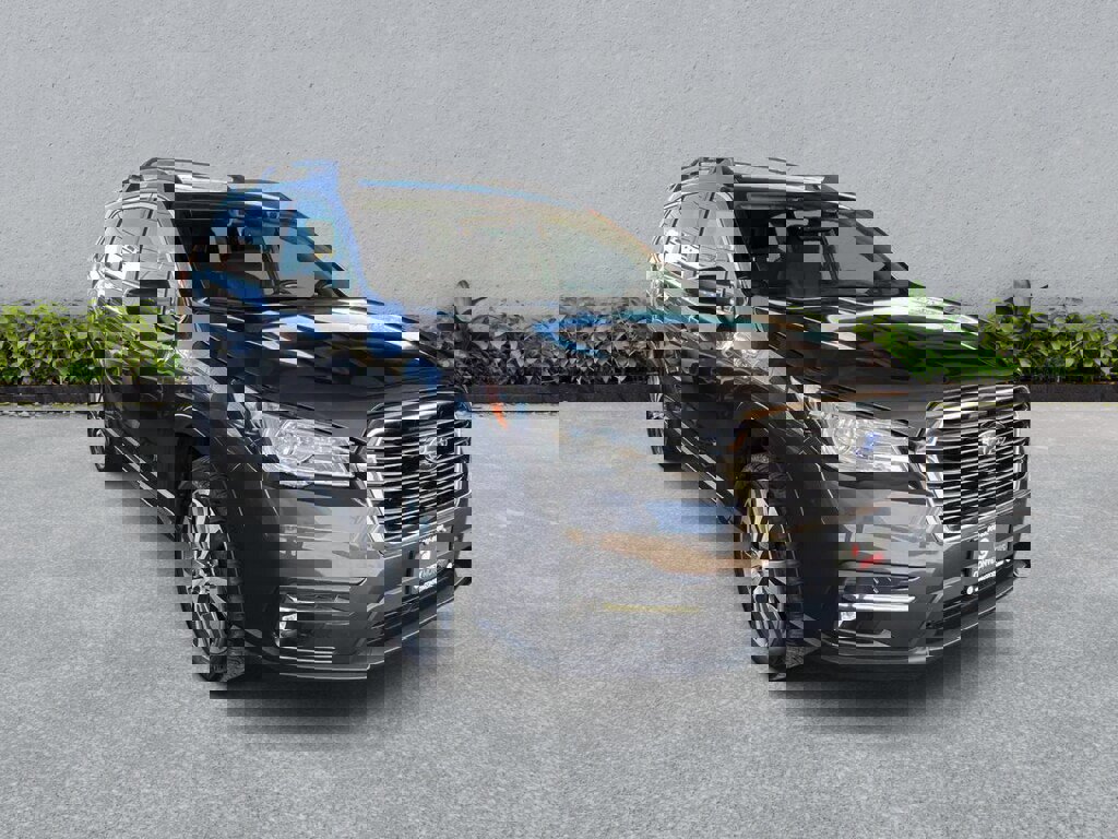 Used 2021 Subaru Ascent Limited w/ Technology Package image 3