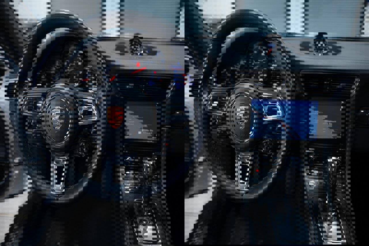 Used 2017 Porsche 911 Turbo S image 45