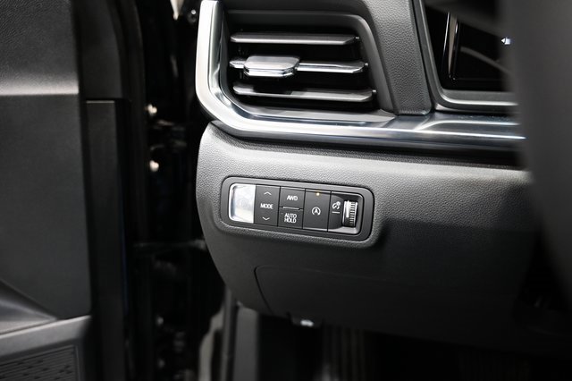 New 2026 GMC Terrain Denali w/ LPO, Black Badging Package image 23