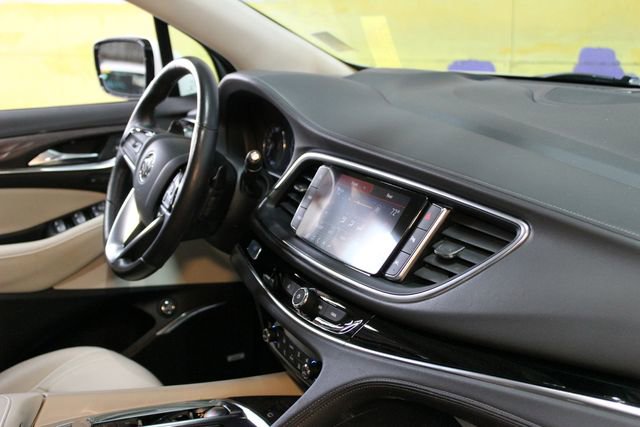 Used 2023 Buick Enclave Avenir w/ Avenir Technology Package AWD/4WD image 10