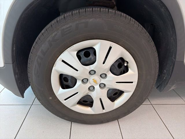 Used 2017 Chevrolet Trax LS image 11