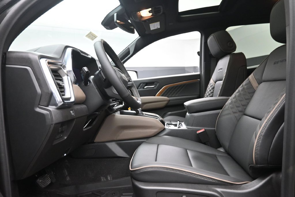 New 2026 GMC Canyon Denali AWD/4WD image 16