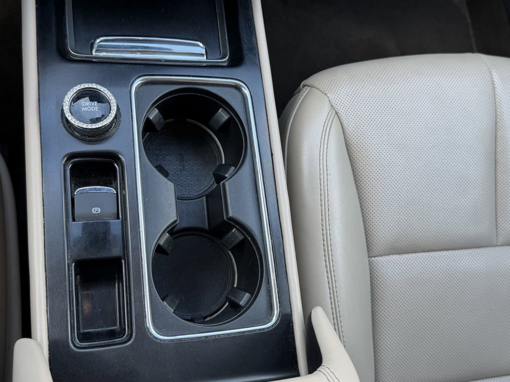 Used 2021 Lincoln Corsair AWD w/ Equipment Group 101A image 27