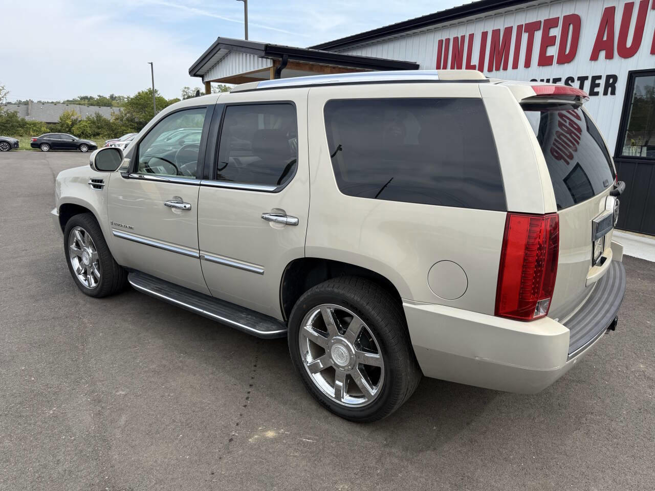 Used 2008 Cadillac Escalade AWD image 28