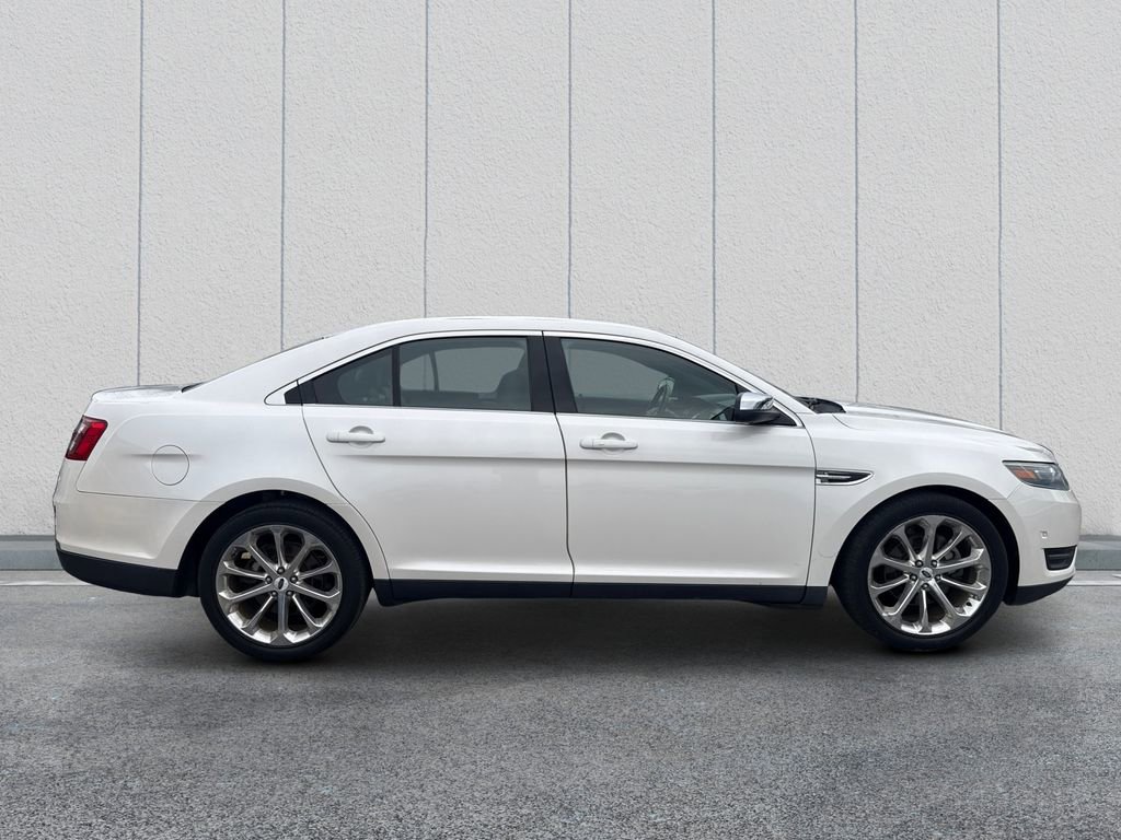 Used 2017 Ford Taurus Limited w/ Driver Assist Package AWD/4WD image 6