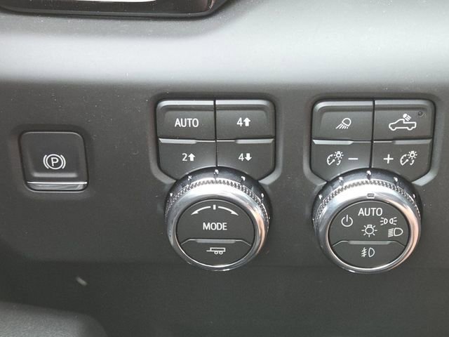 New 2026 GMC Sierra 1500 AT4 w/ Technology Package AWD/4WD image 15