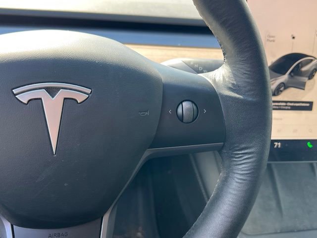 Used 2023 Tesla Model 3 Standard Range image 17