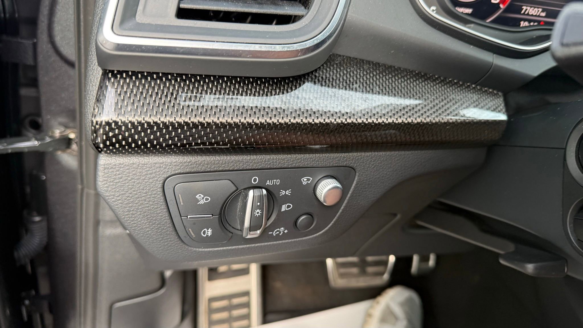 Used 2018 Audi SQ5 Prestige w/ Prestige Package image 59