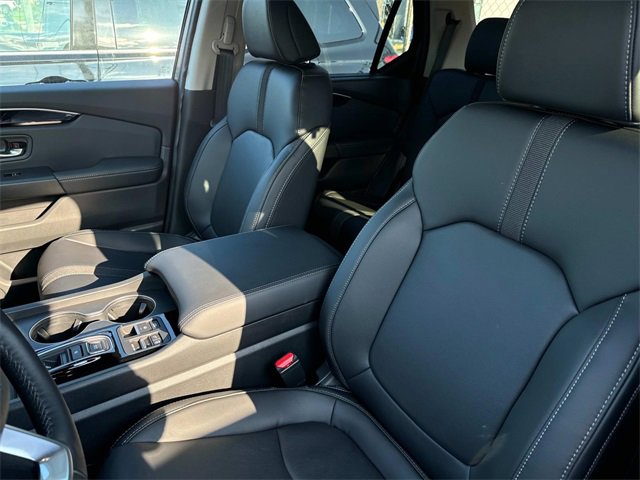 New 2025 Honda Pilot EX-L image 6