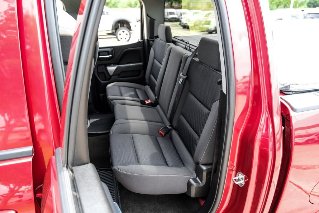 Used 2018 Chevrolet Silverado 1500 LT w/ All Star Edition AWD/4WD image 37