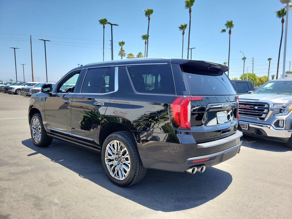 Used 2023 GMC Yukon Denali Ultimate AWD/4WD image 3