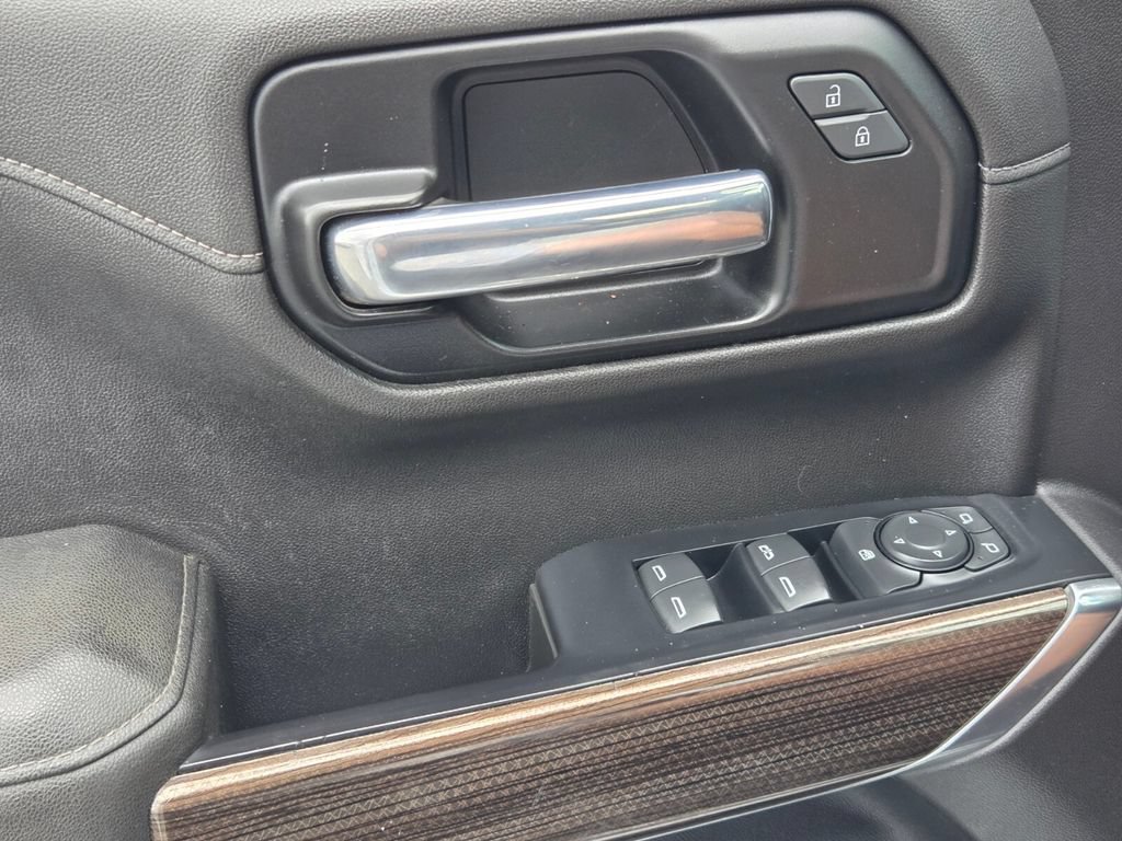 Certified 2020 Chevrolet Silverado 1500 LT w/ All-Star Edition AWD/4WD image 30