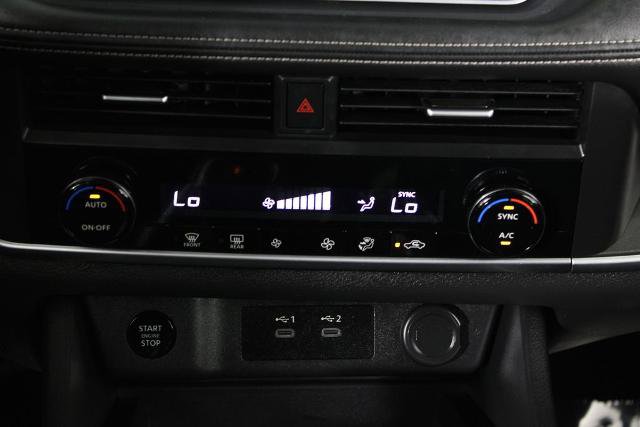 Certified 2025 Nissan Rogue SV AWD/4WD image 23