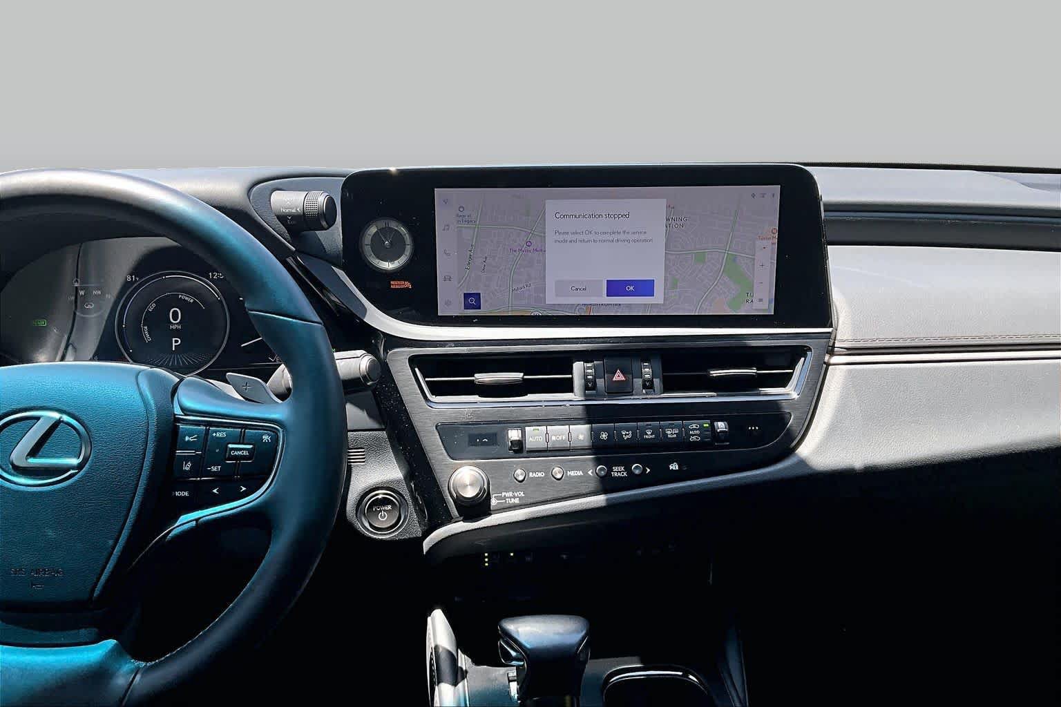 Used 2025 Lexus ES 300h w/ Premium Package FWD image 7