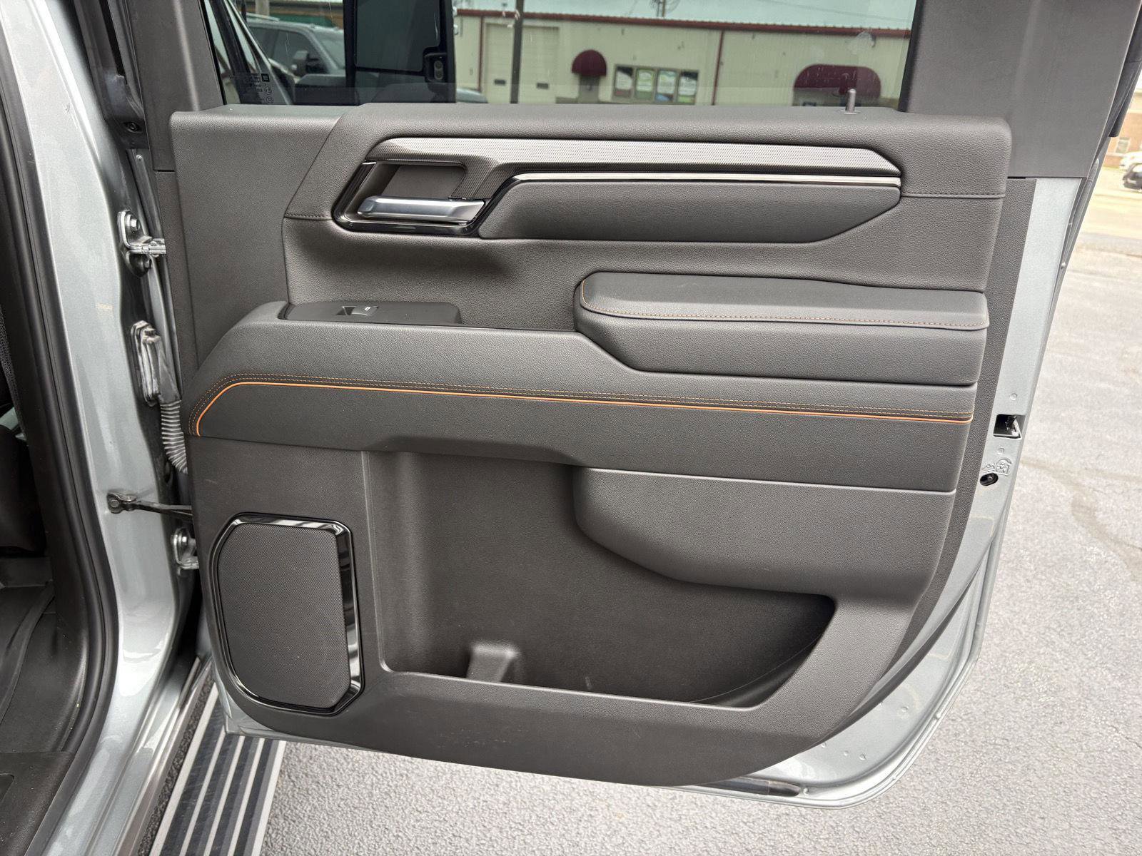 Used 2024 GMC Sierra 2500 AT4 w/ AT4 Premium Plus Package image 15