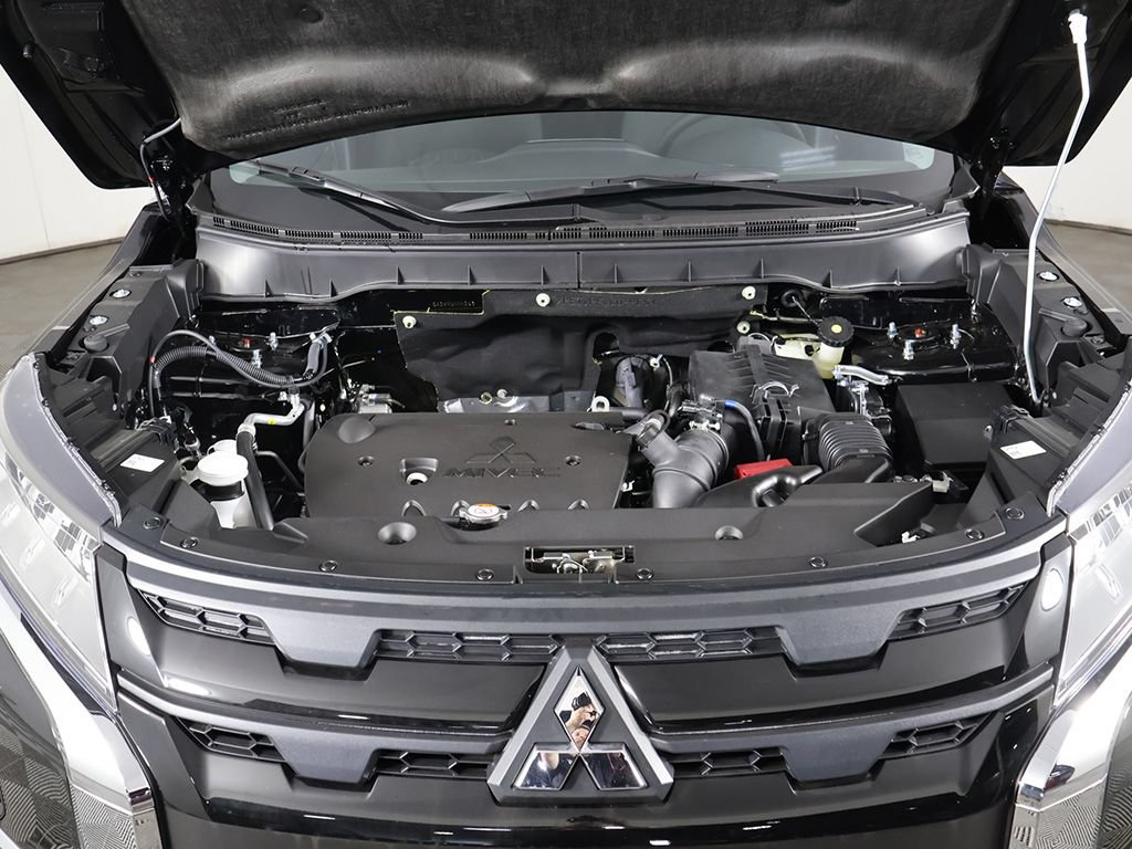 New 2027 Mitsubishi Outlander Sport LE AWD/4WD image 16