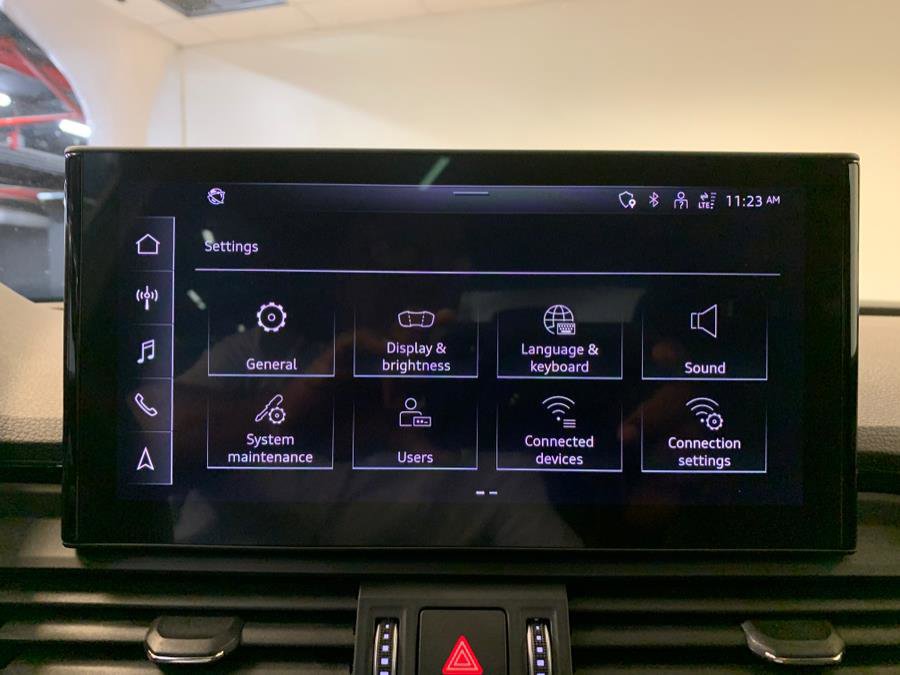 Used 2022 Audi SQ5 Premium Plus w/ Premium Plus Package image 32