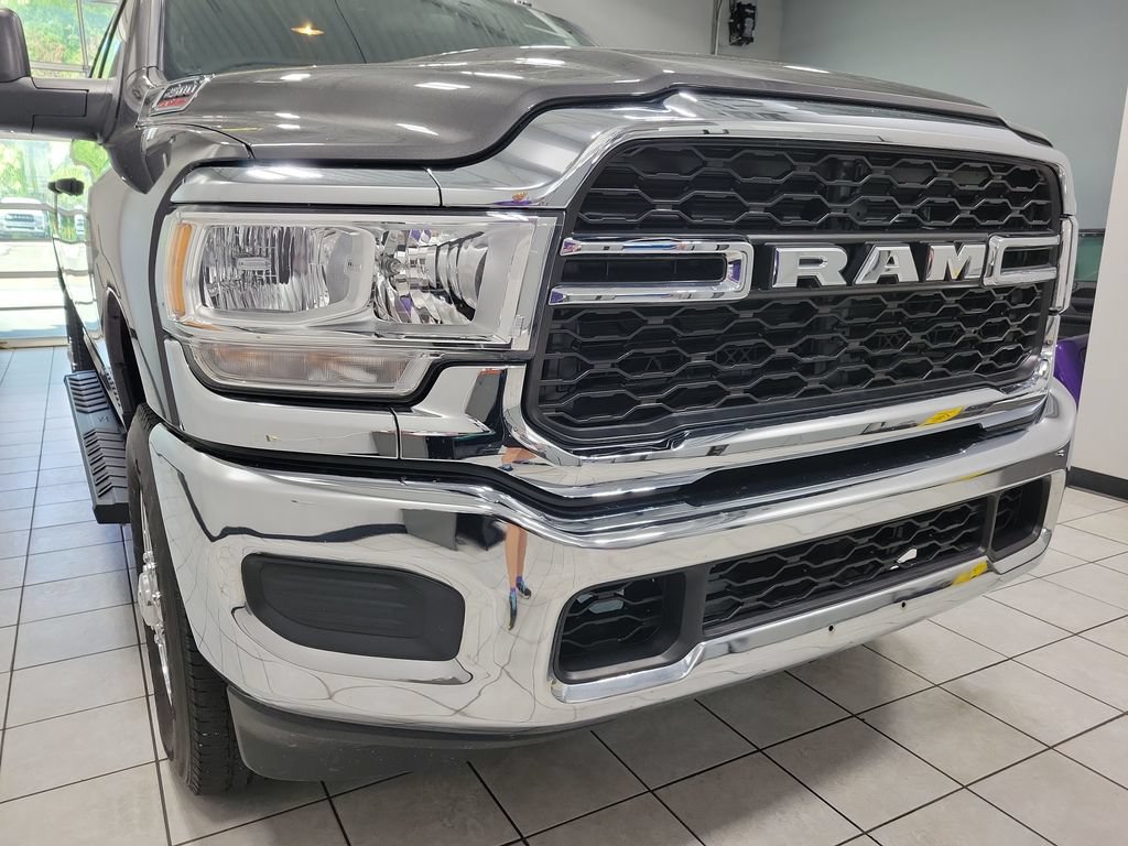 Used 2024 RAM 2500 Tradesman w/ Chrome Appearance Group AWD/4WD image 26