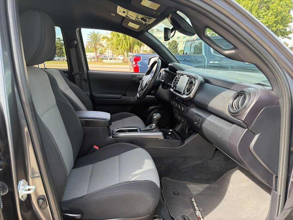 Used 2023 Toyota Tacoma TRD Sport image 16