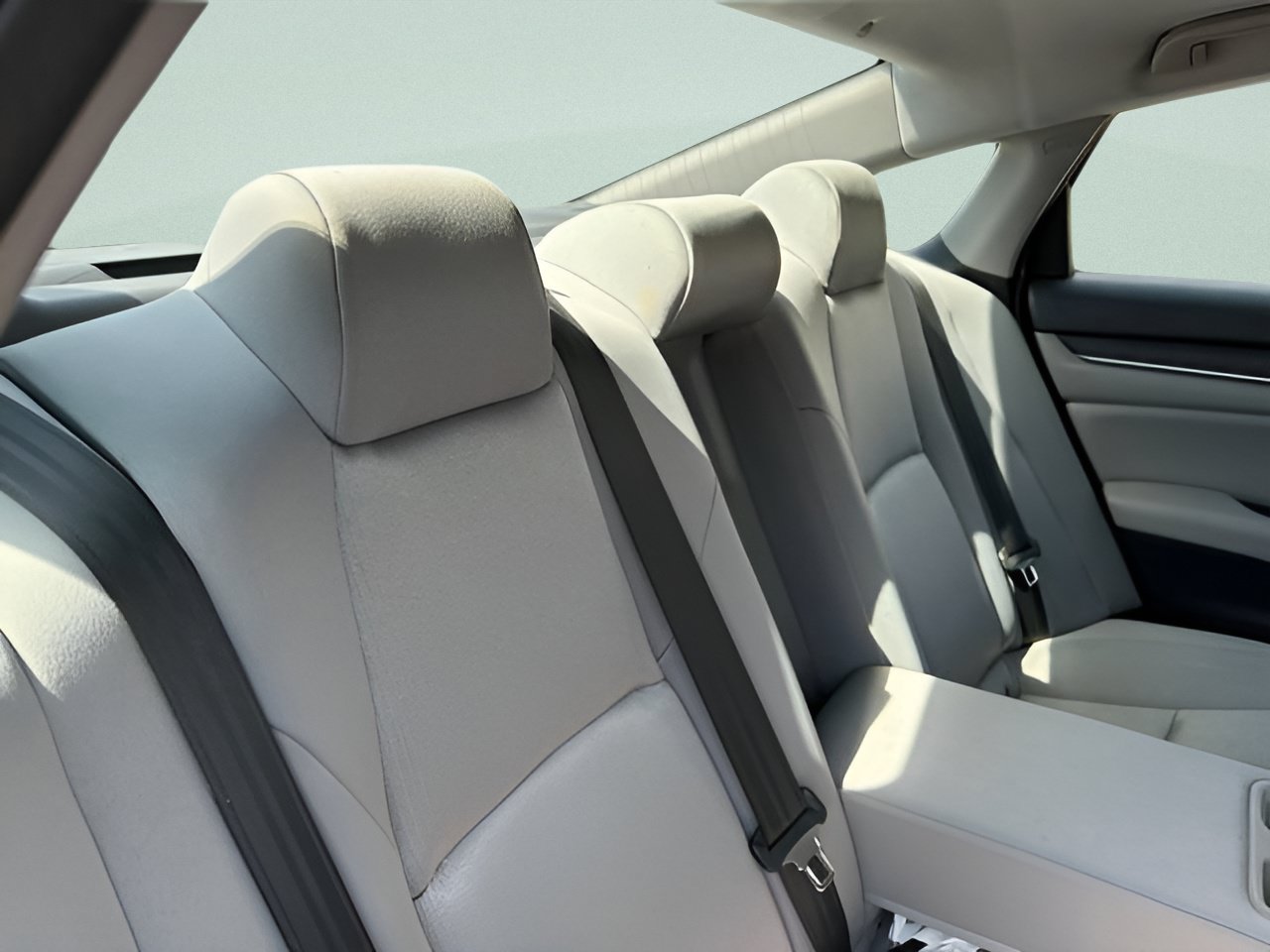 Used 2020 Honda Accord LX image 9