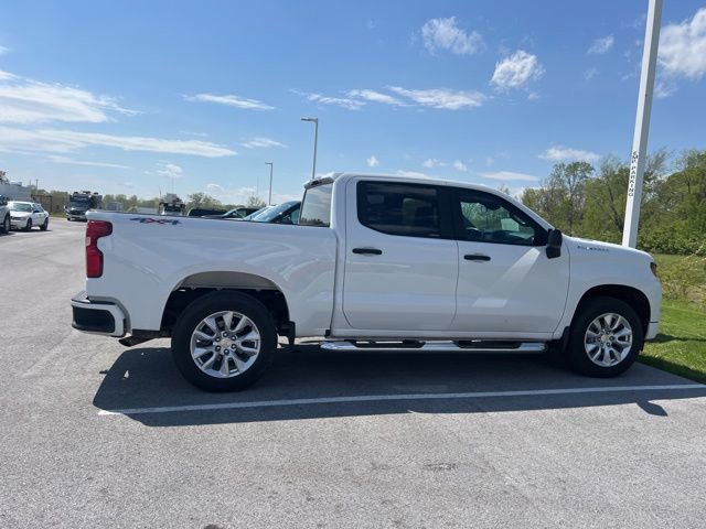 Used 2026 Chevrolet Silverado 1500 Custom AWD/4WD image 1