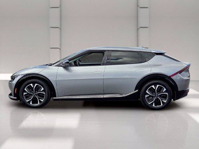 Used 2022 Kia EV6 Wind RWD image 2