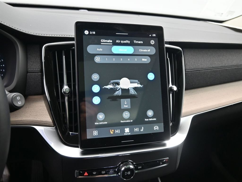 New 2026 Volvo XC90 B6 Plus w/ Protection Package image 13