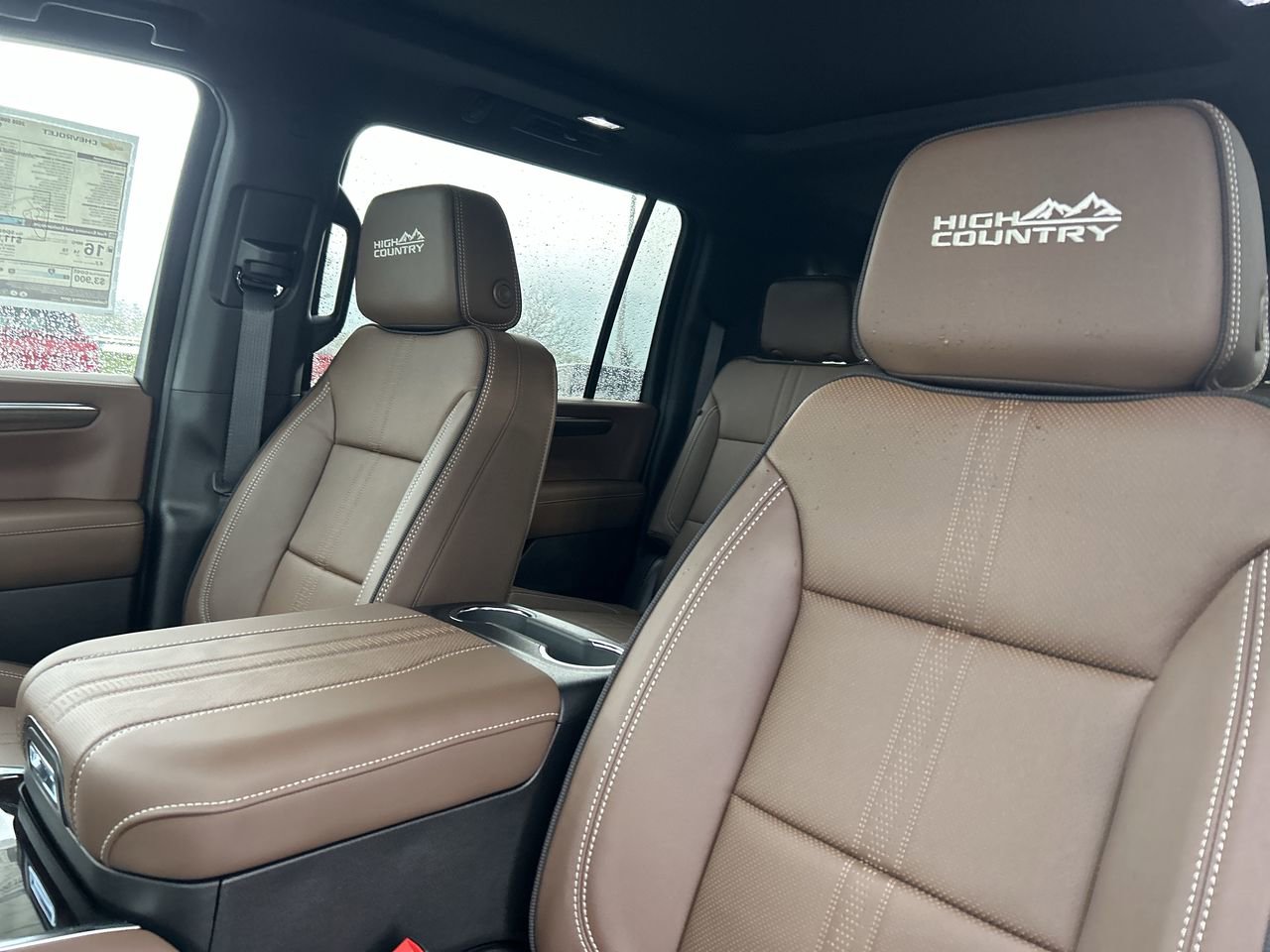 New 2026 Chevrolet Suburban High Country w/ Sun And Tow Package AWD/4WD image 22