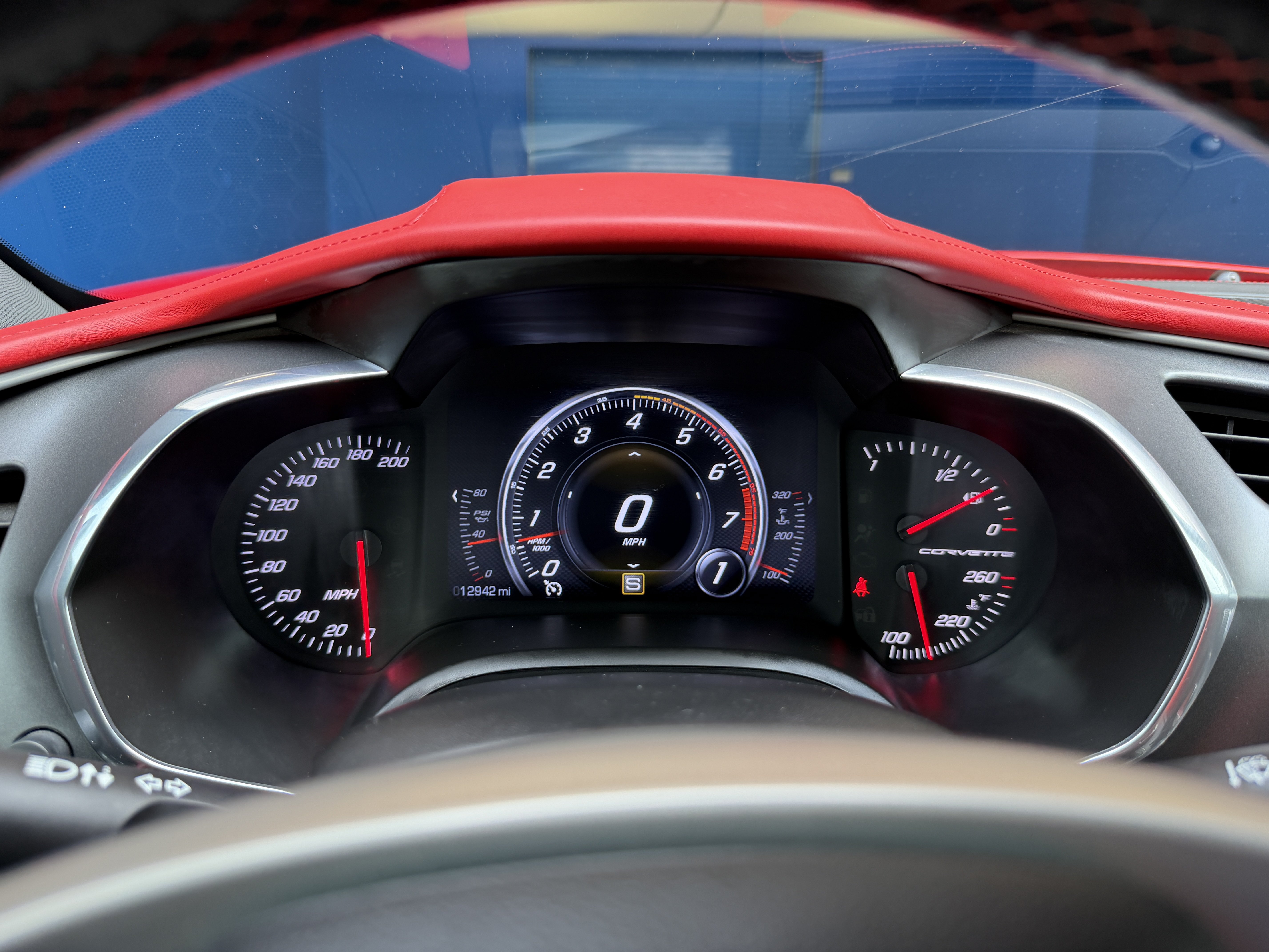 Used 2014 Chevrolet Corvette Stingray Convertible w/ 3LT Preferred Equipment Group RWD image 18
