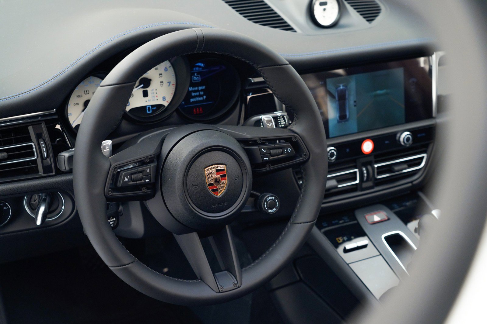 New 2026 Porsche Macan S image 23