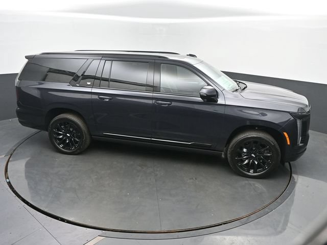 New 2026 Cadillac Escalade ESV Sport w/ LPO, ONYX Package AWD/4WD image 46