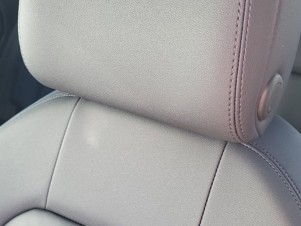 Used 2024 Audi Q3 2.0T Premium image 13