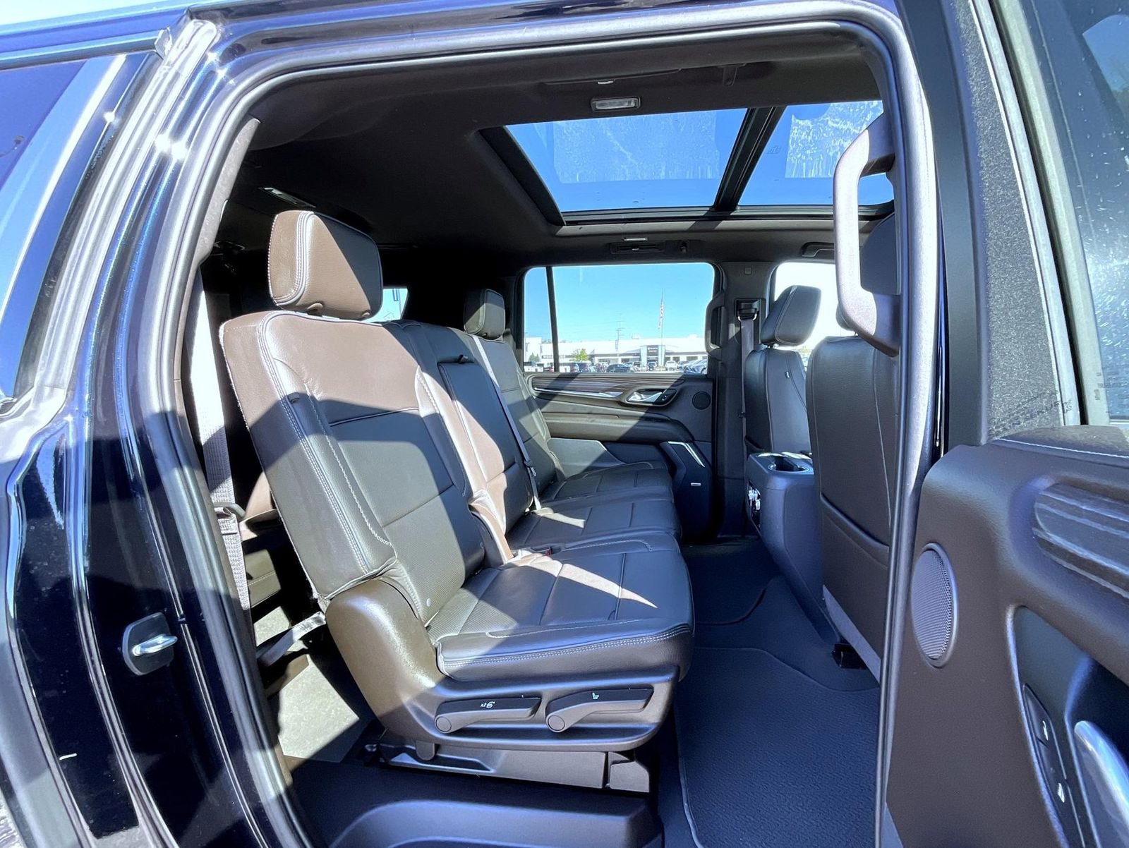 Certified 2023 GMC Yukon XL Denali image 18
