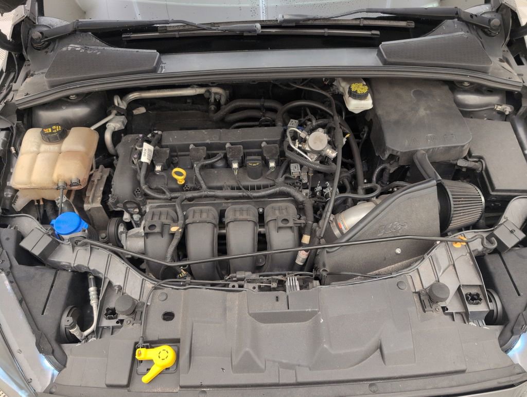 Used 2018 Ford Focus SEL w/ Cold Weather Package FWD image 41
