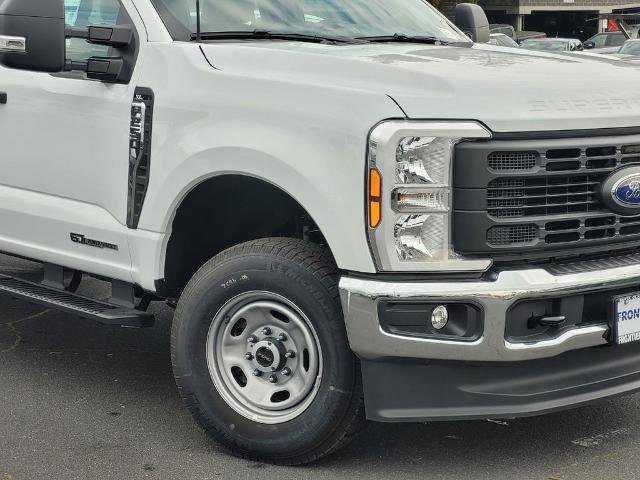 New 2026 Ford F250 XL w/ XL Chrome Package image 3