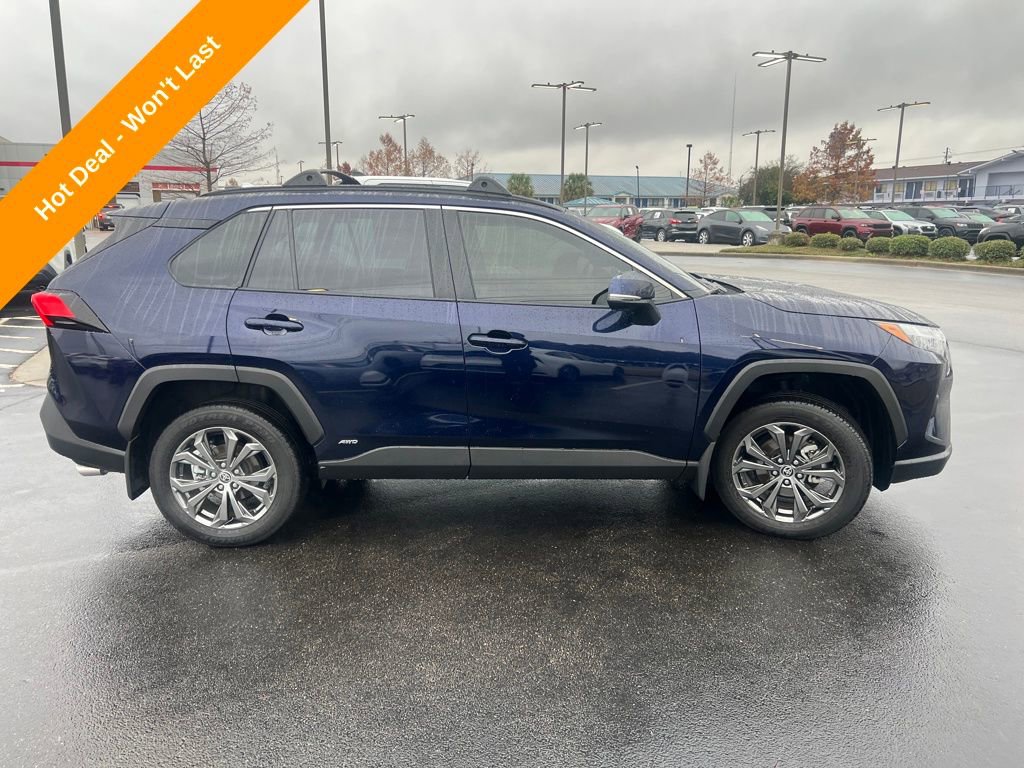 Certified 2025 Toyota RAV4 XLE Premium image 6