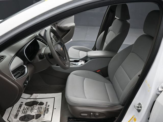 Used 2020 Chevrolet Malibu LS w/ Driver Confidence Package II image 12