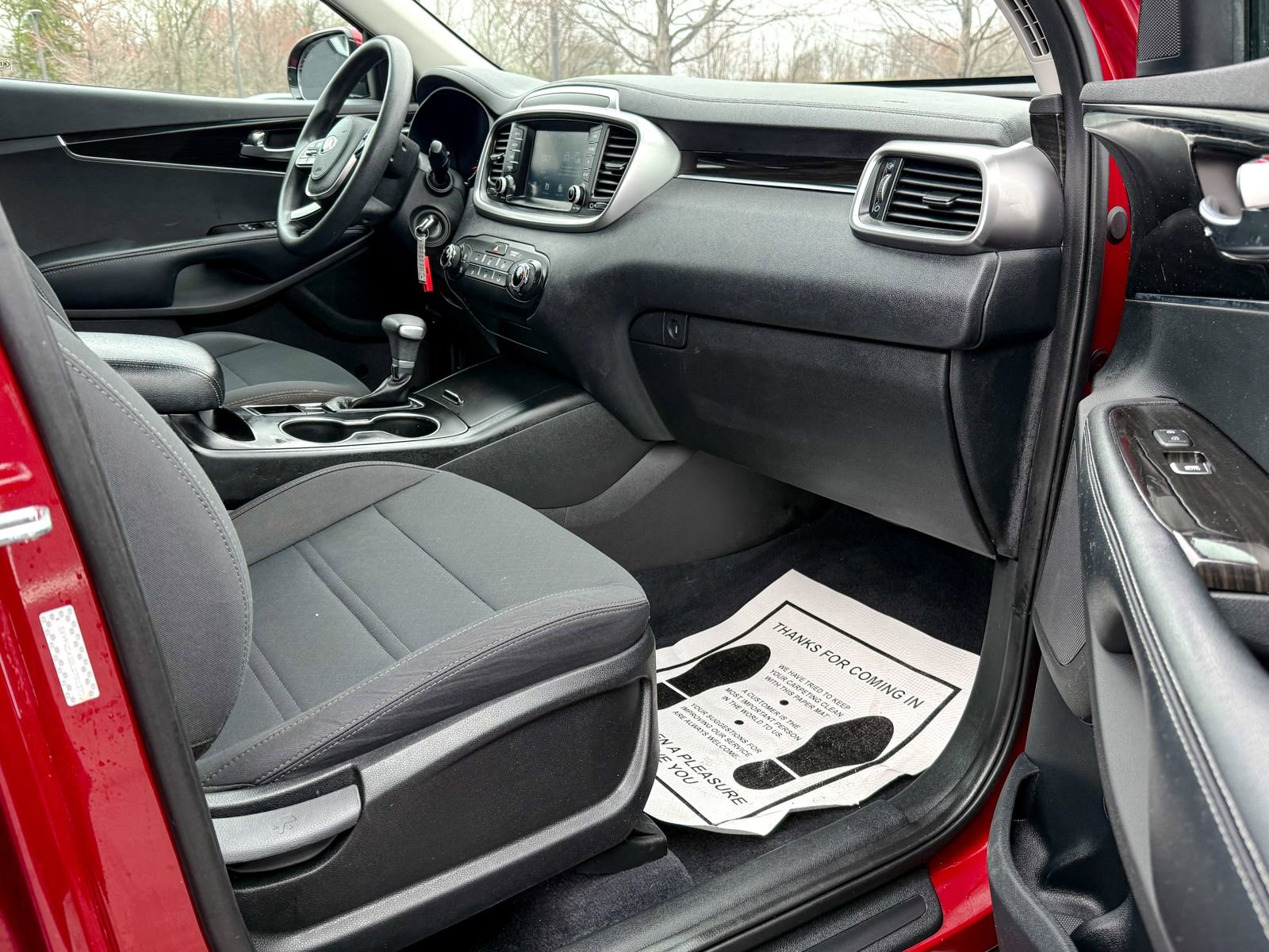 Certified 2020 Kia Sorento LX image 12