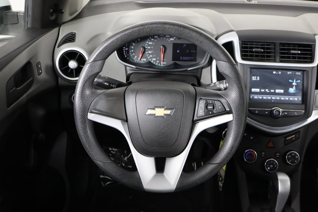 Used 2017 Chevrolet Sonic LT FWD image 7