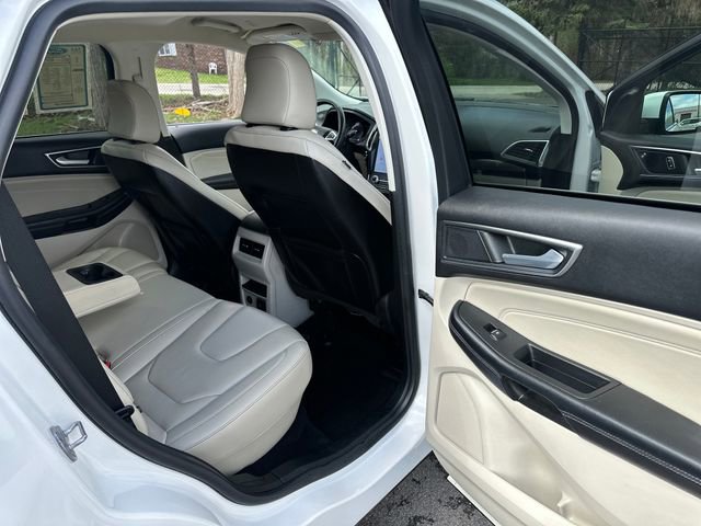 Used 2022 Ford Edge Titanium image 17