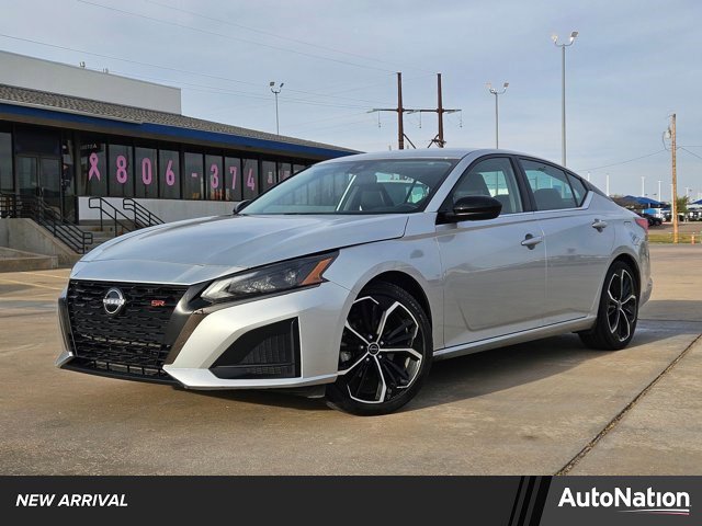 Used 2024 Nissan Altima 2.5 SR