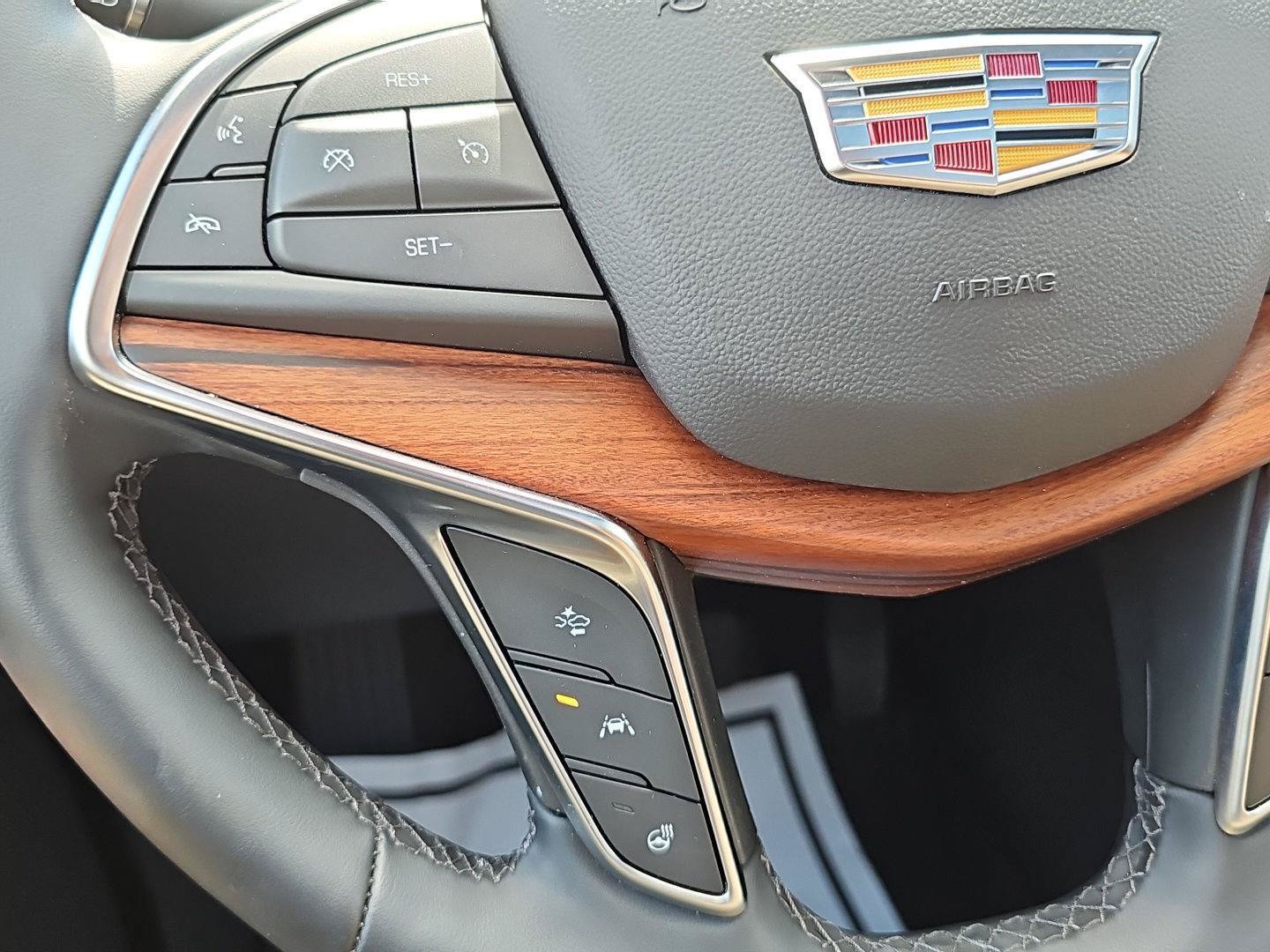 Used 2025 Cadillac XT5 Premium Luxury w/ LPO, Floor Liner Package AWD/4WD image 22
