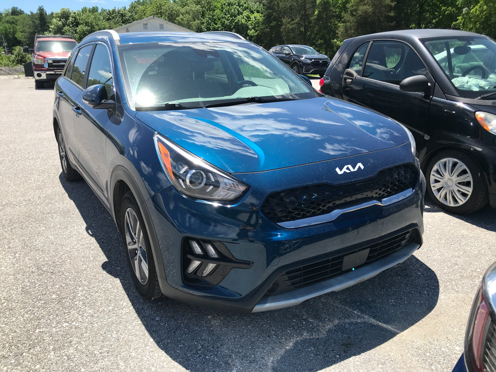 Used 2022 Kia Niro EX Premium