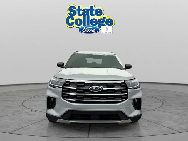 Used 2025 Ford Explorer Active w/ Active Comfort Package AWD/4WD image 4