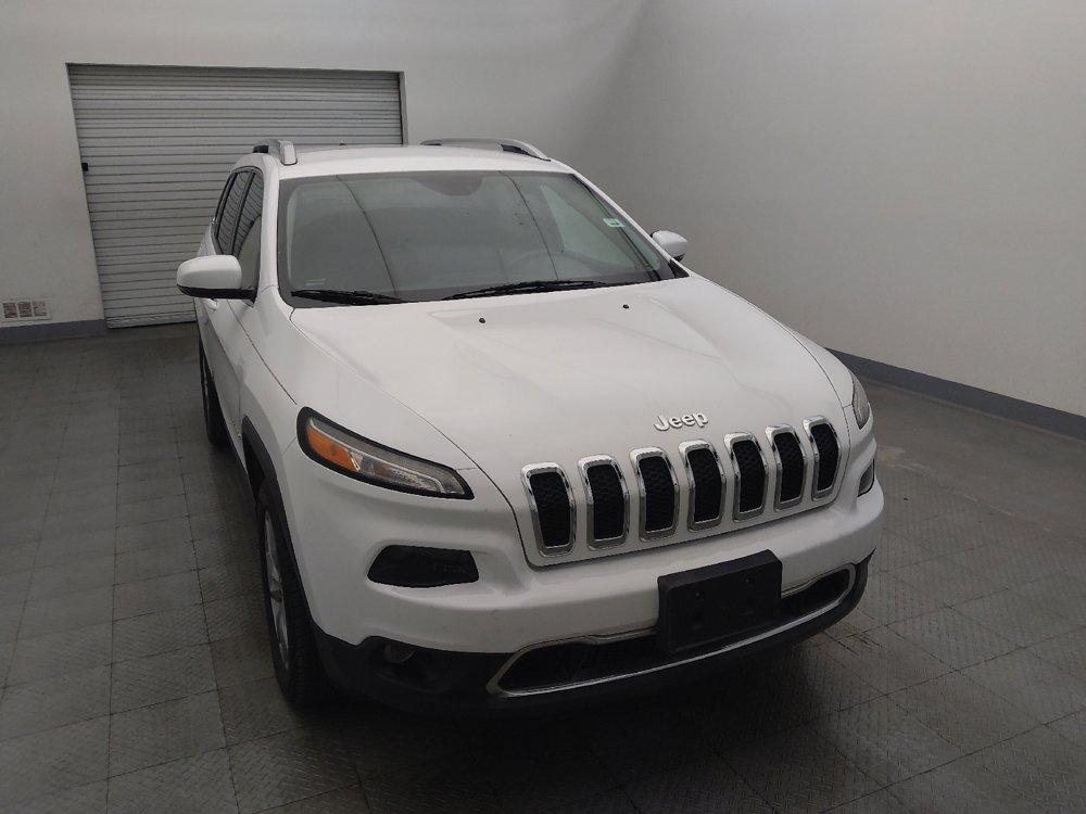 Used 2018 Jeep Cherokee Limited w/ Luxury Group AWD/4WD image 14
