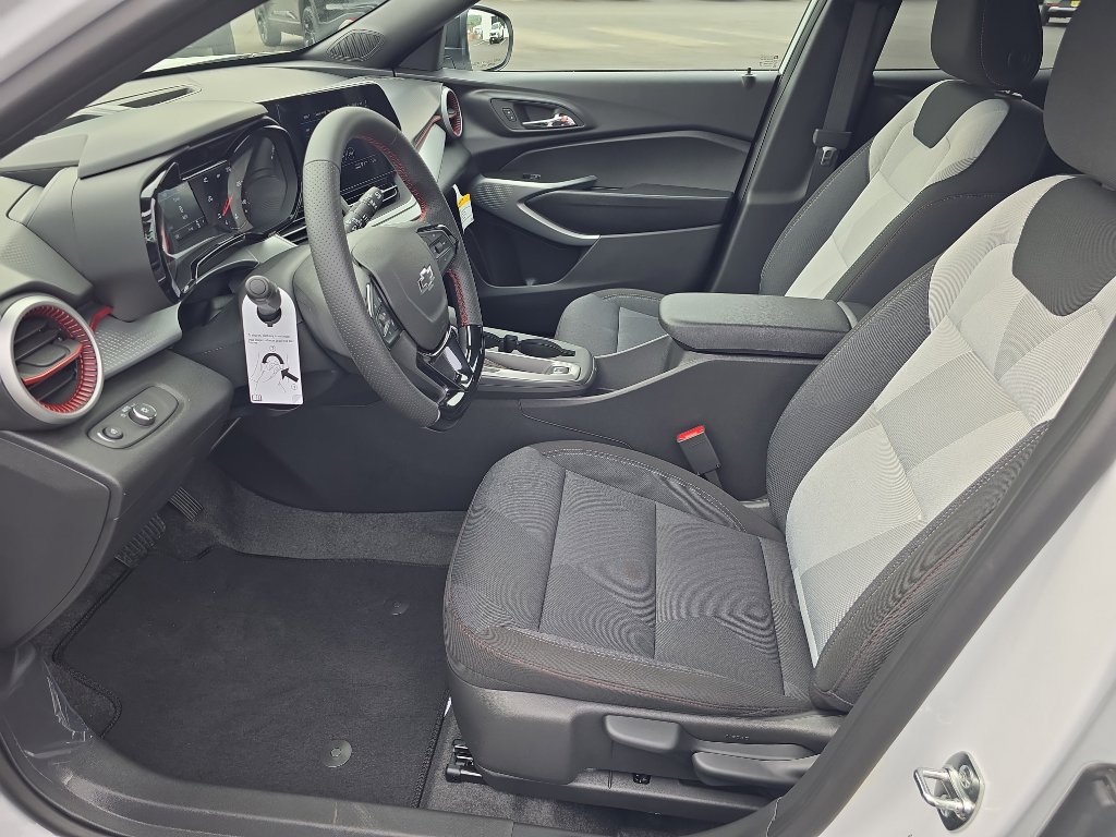 New 2025 Chevrolet Trax RS w/ Driver Confidence Package image 15