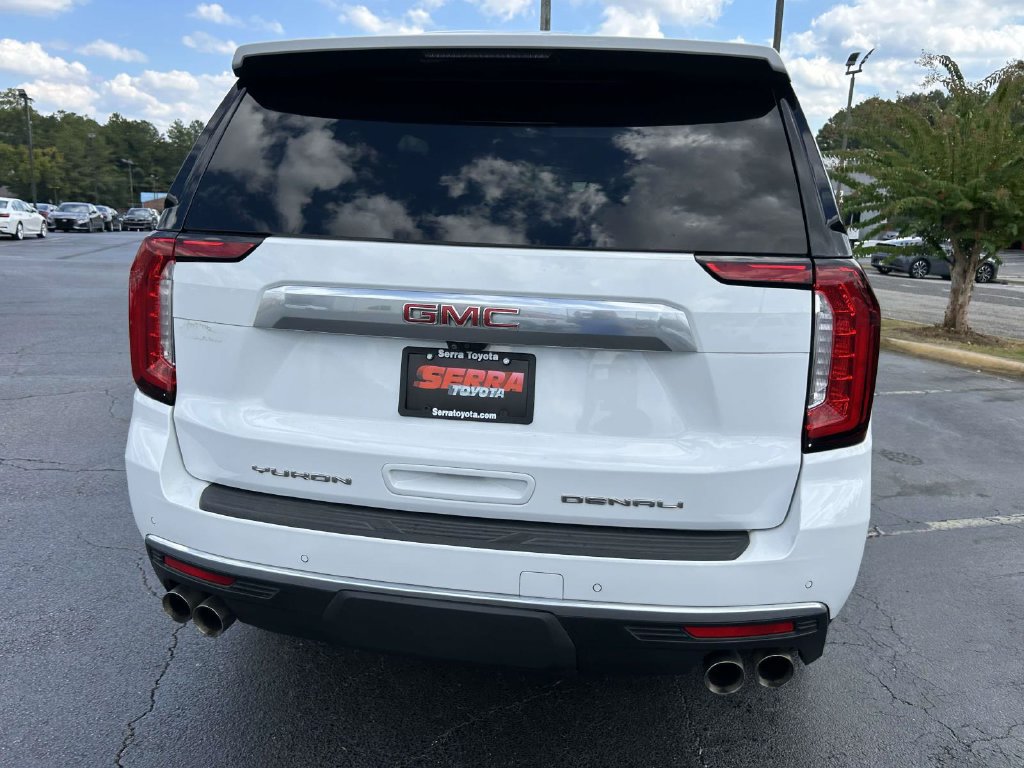 Used 2023 GMC Yukon Denali w/ Denali Reserve Package RWD image 4